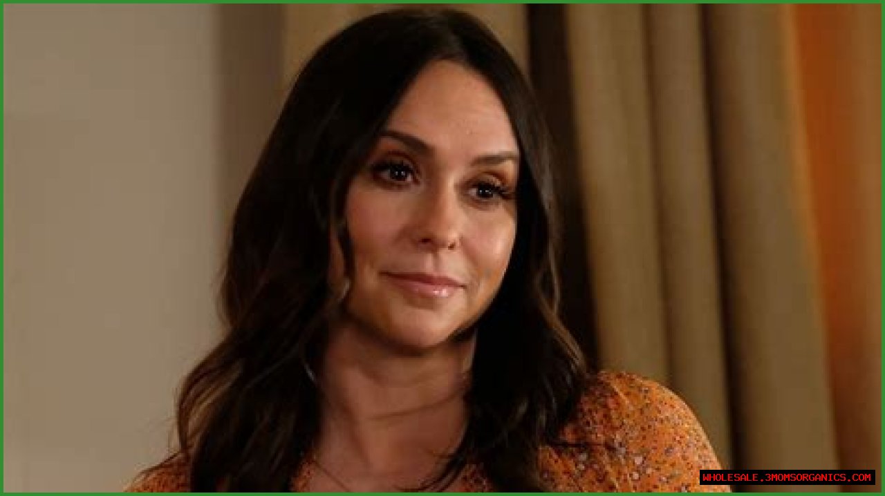 Jennifer Love Hewitt's Pregnancy In '9-1-1': Uncovered