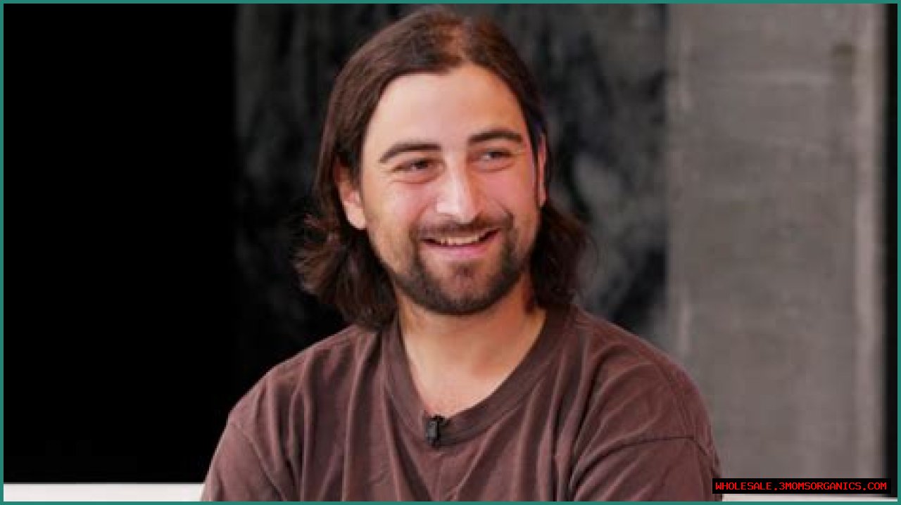 Unveiling Noah Kahan's Height: Discoveries And Insights