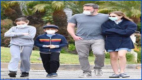 Why Ben Affleck's Daughter Masks Up